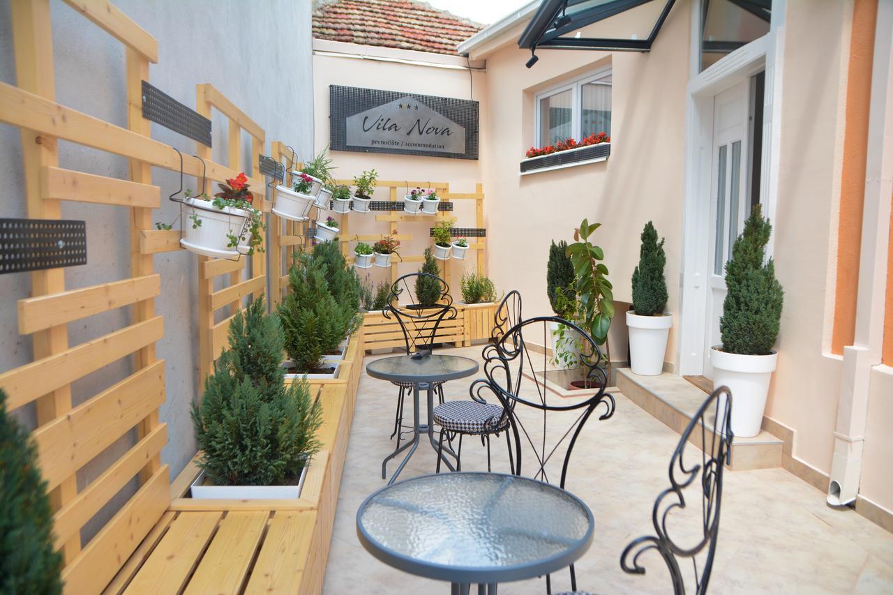 Vila Nova Nis Luaran gambar